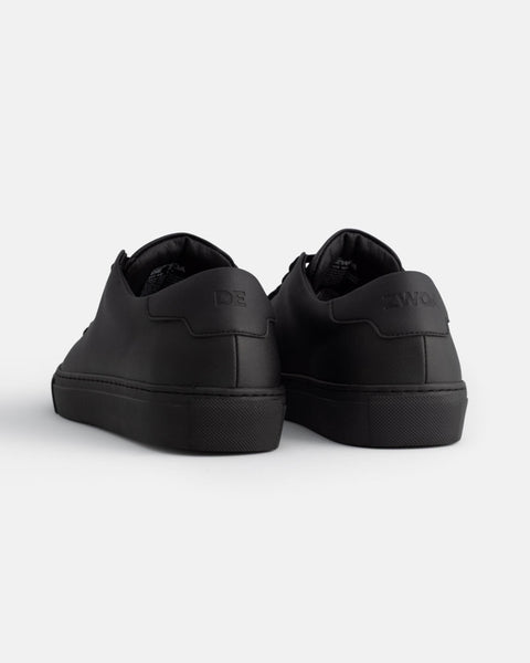 One – All Black – Women