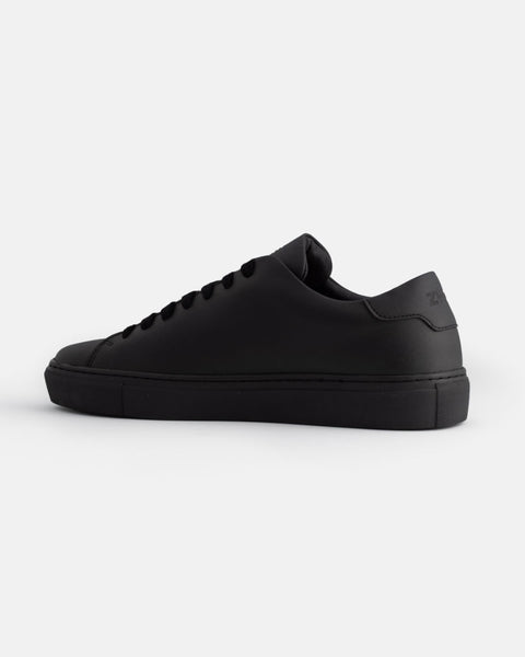 One – All Black – Men